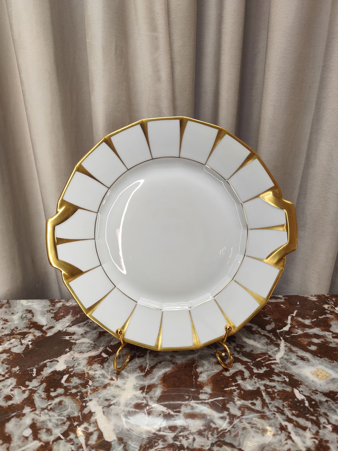 Porcelianinė lėkštė