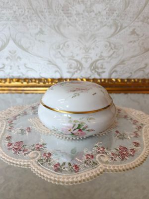 "Limoges" porceliano dėžutė