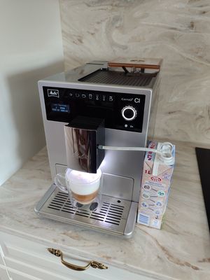 Naudotas kavos aparatas  Melitta Caffeo CI