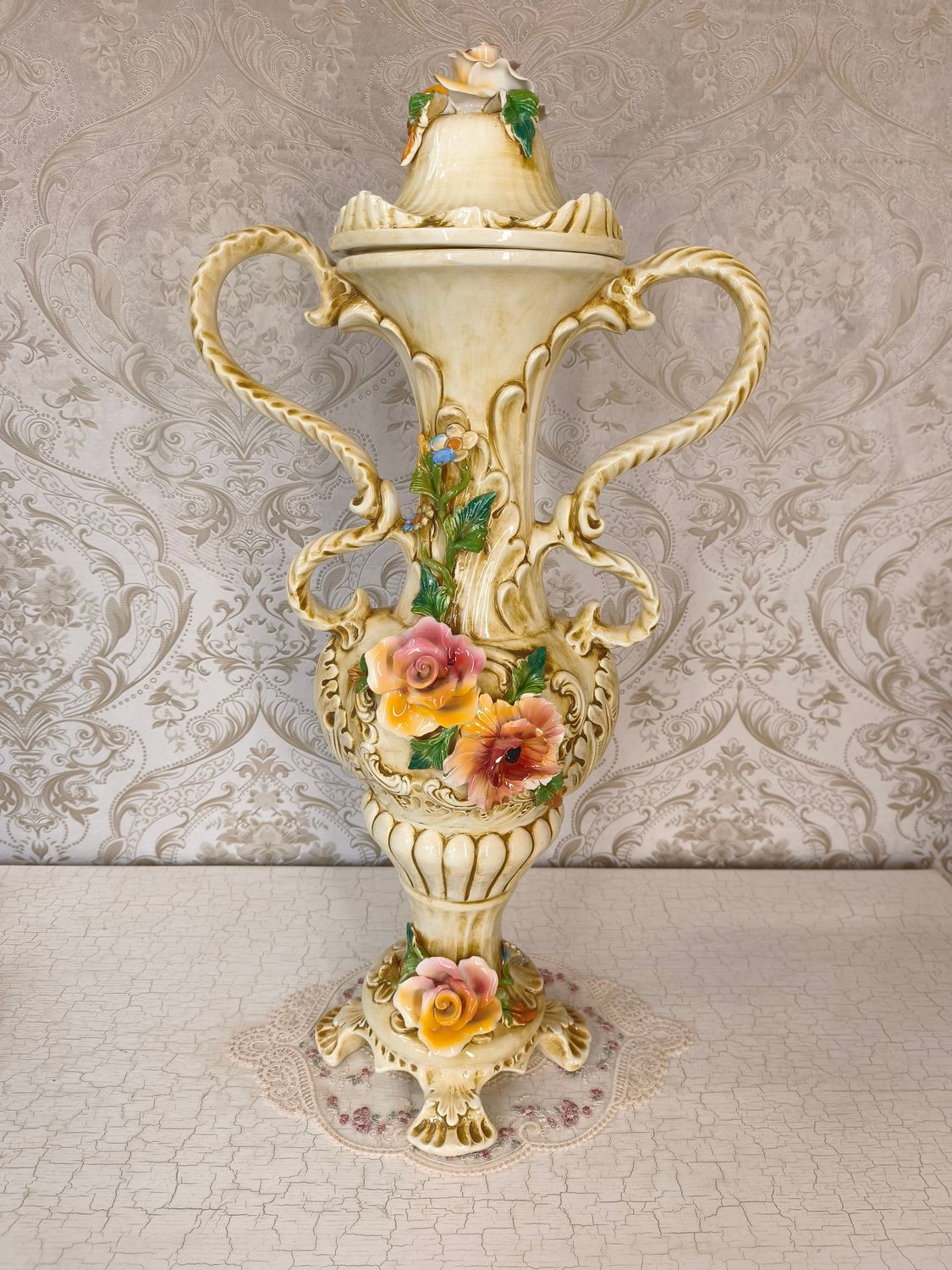 "Capodimonte" vaza