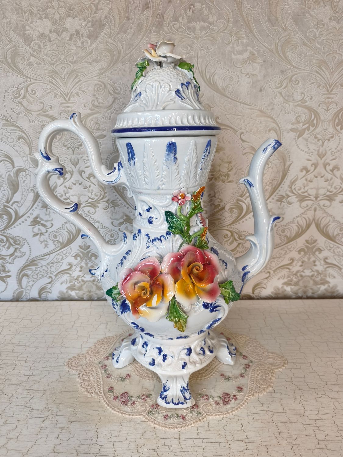 "Capodimonte" indas
