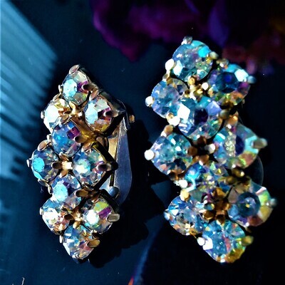 Coro's Aurora Borealis Crystal Dangle Earrings in Cluster Diamond Design c. 1950's