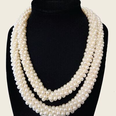 Cluster Ivory Pearl Necklace c. 1960's