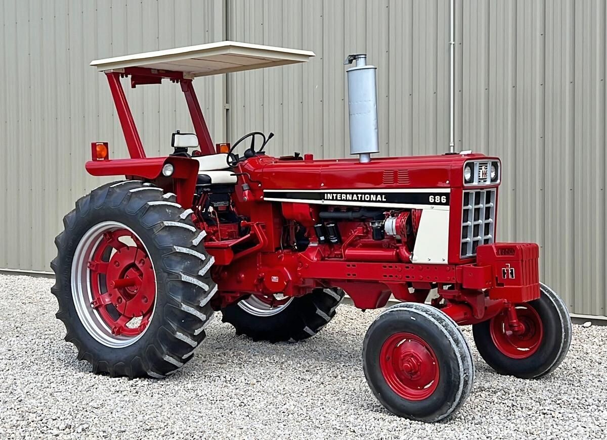 Farmall 686 & Hydro 86 Diesel