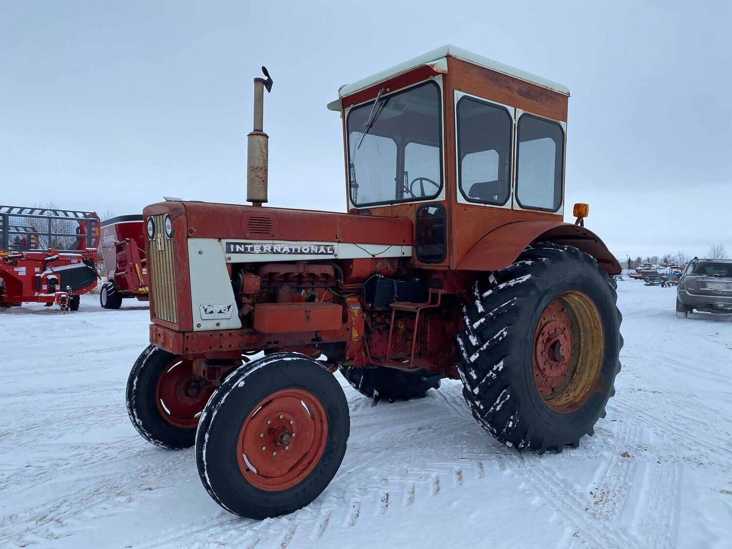 International 706 Series