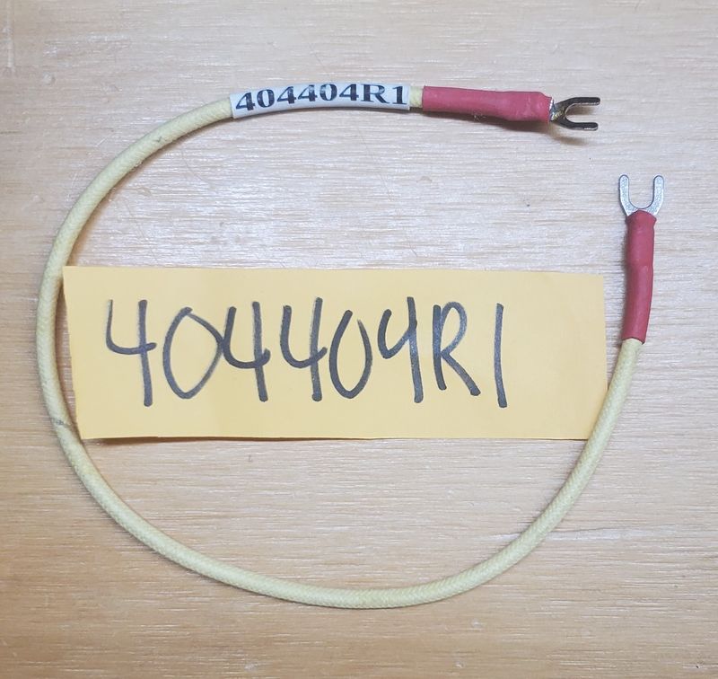 404404R1 (Cable RH Light to LH Light)