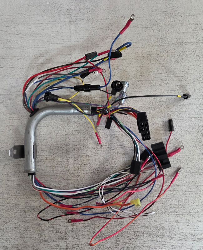 121735C1 - Harness Panel with Pipe