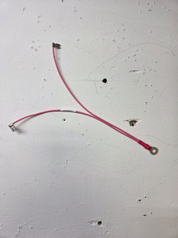 104384C2 - Cable Instrument Light to Ground