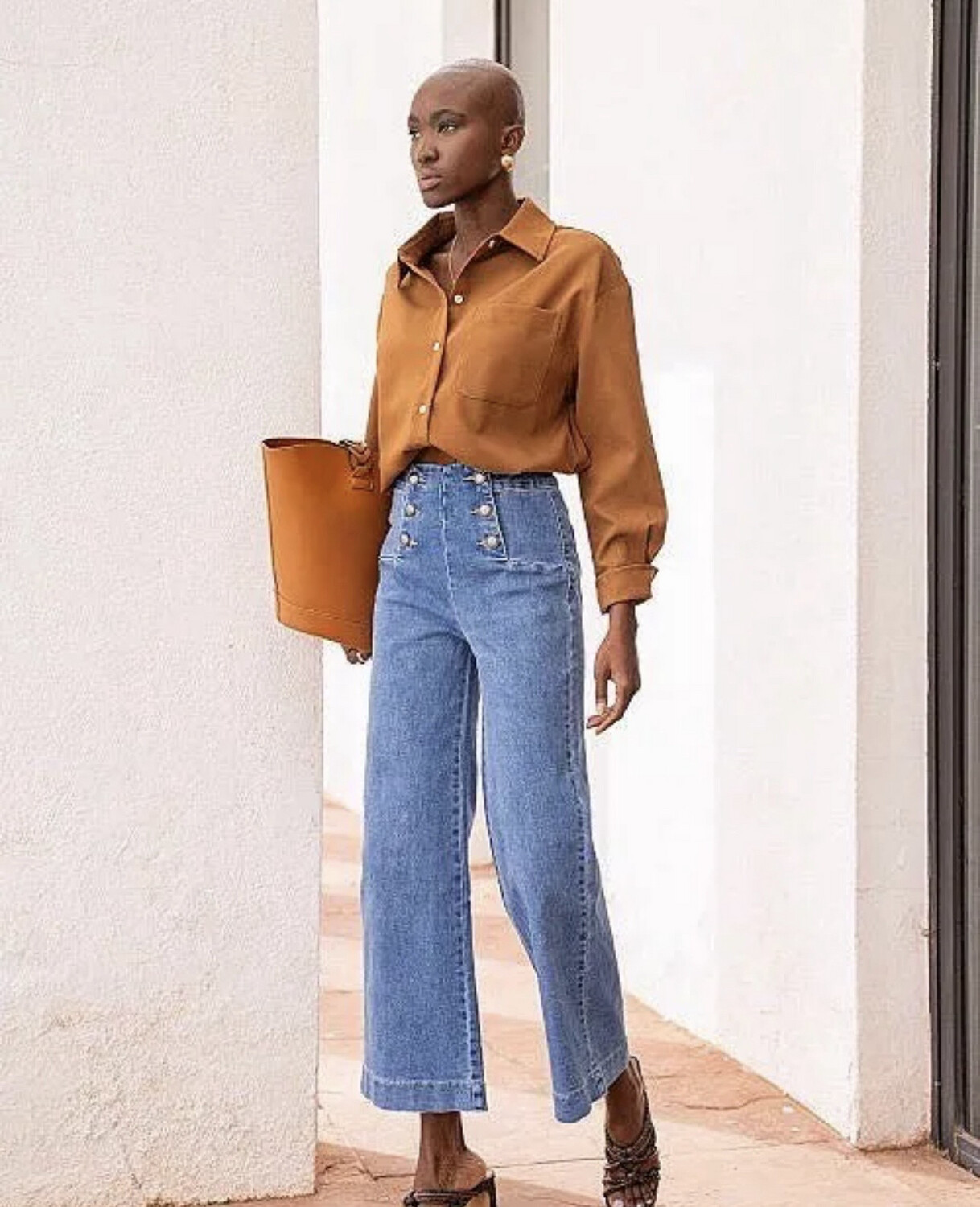 Pantalón alto botonadura