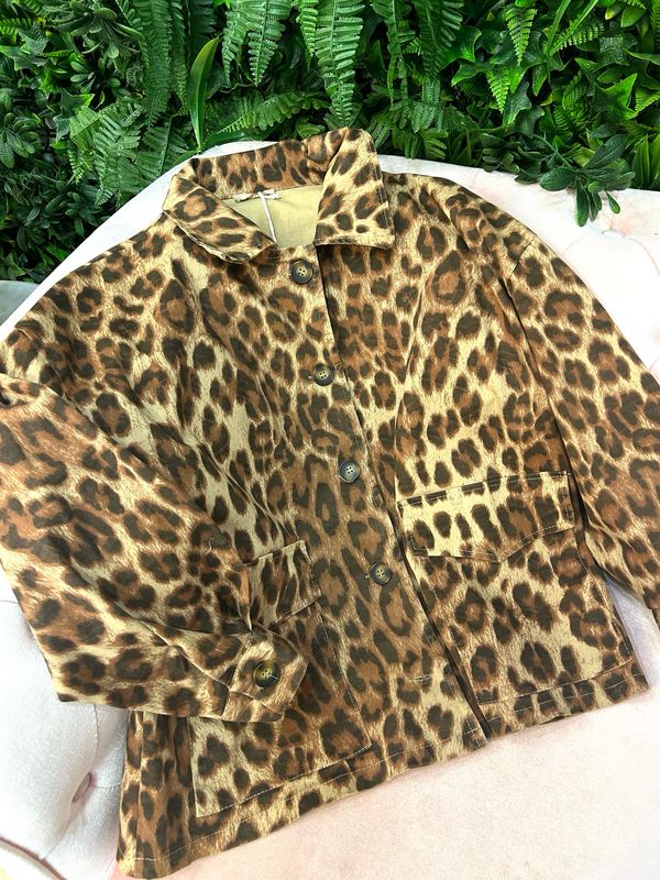 Chaqueta animal print