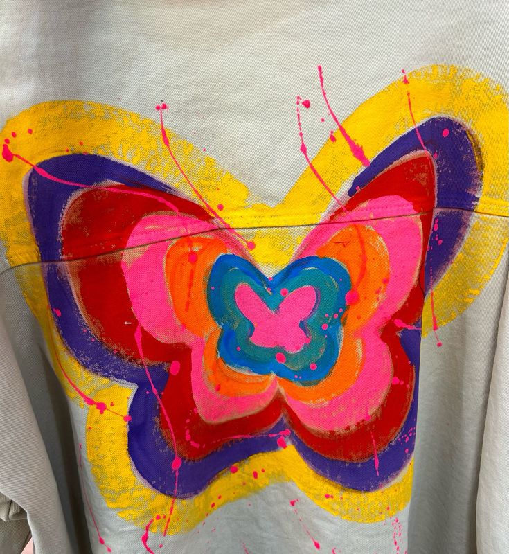 Sobrecamisa mariposa beige