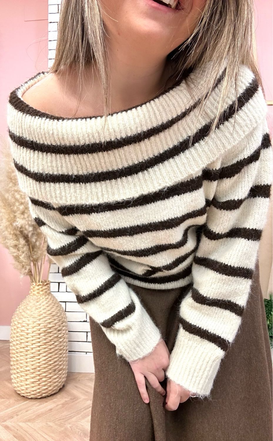 Jersey off shoulder marrón