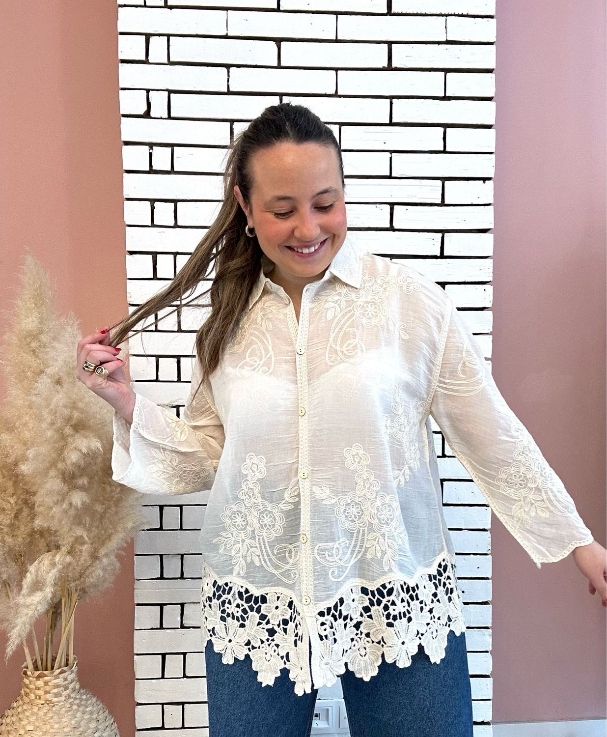 Camisa bordados beige