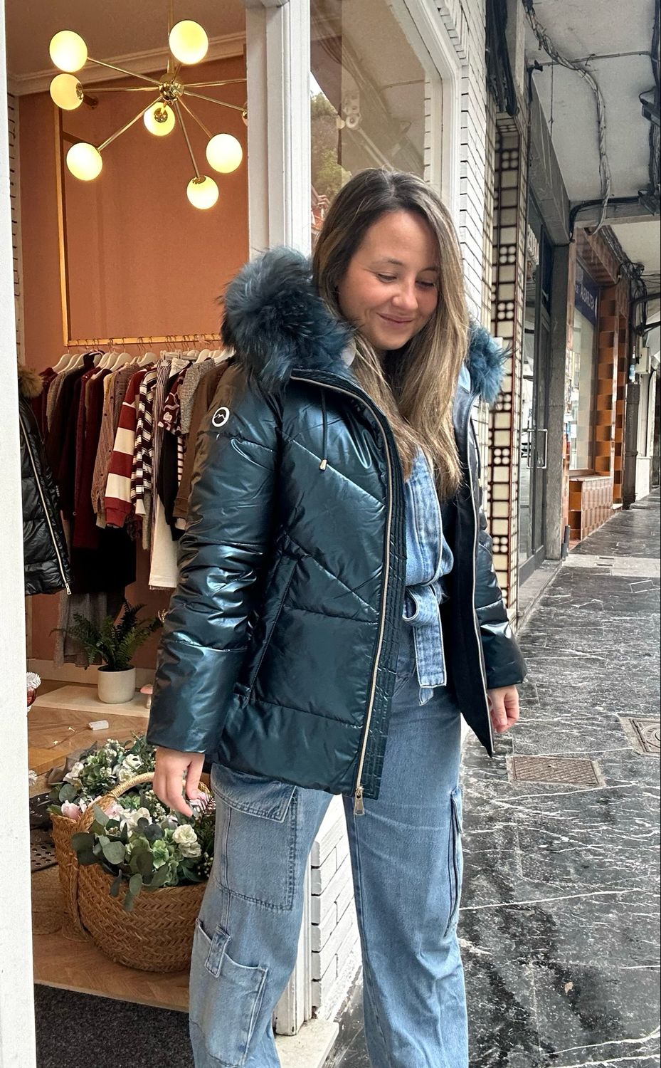 Plumífero azul metalizado