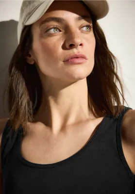 Cecil Style NOS Linda