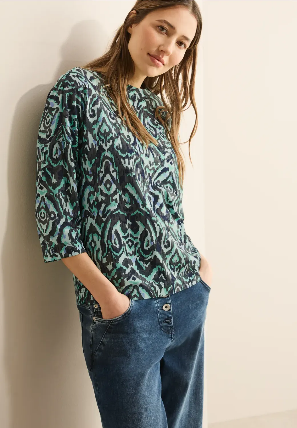 Cecil Big Ornament Print T-Shirt