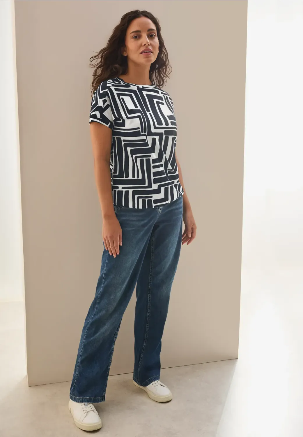 Cecil TOS Big Printed Button T-Sh
