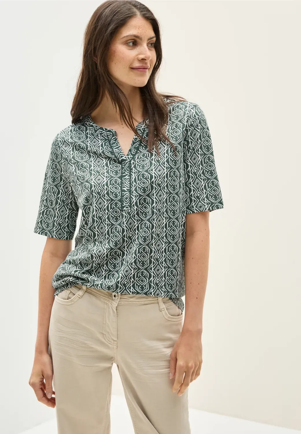 Cecil EOS_Minimal Tunic with Spli