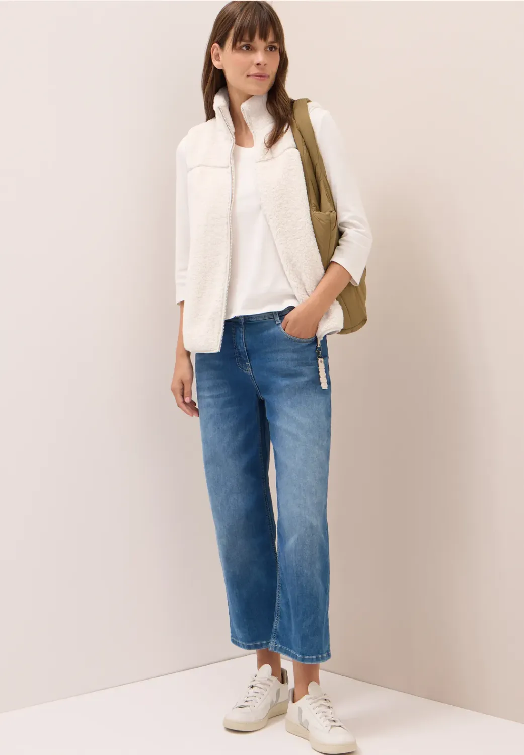Cecil Short Teddy vest