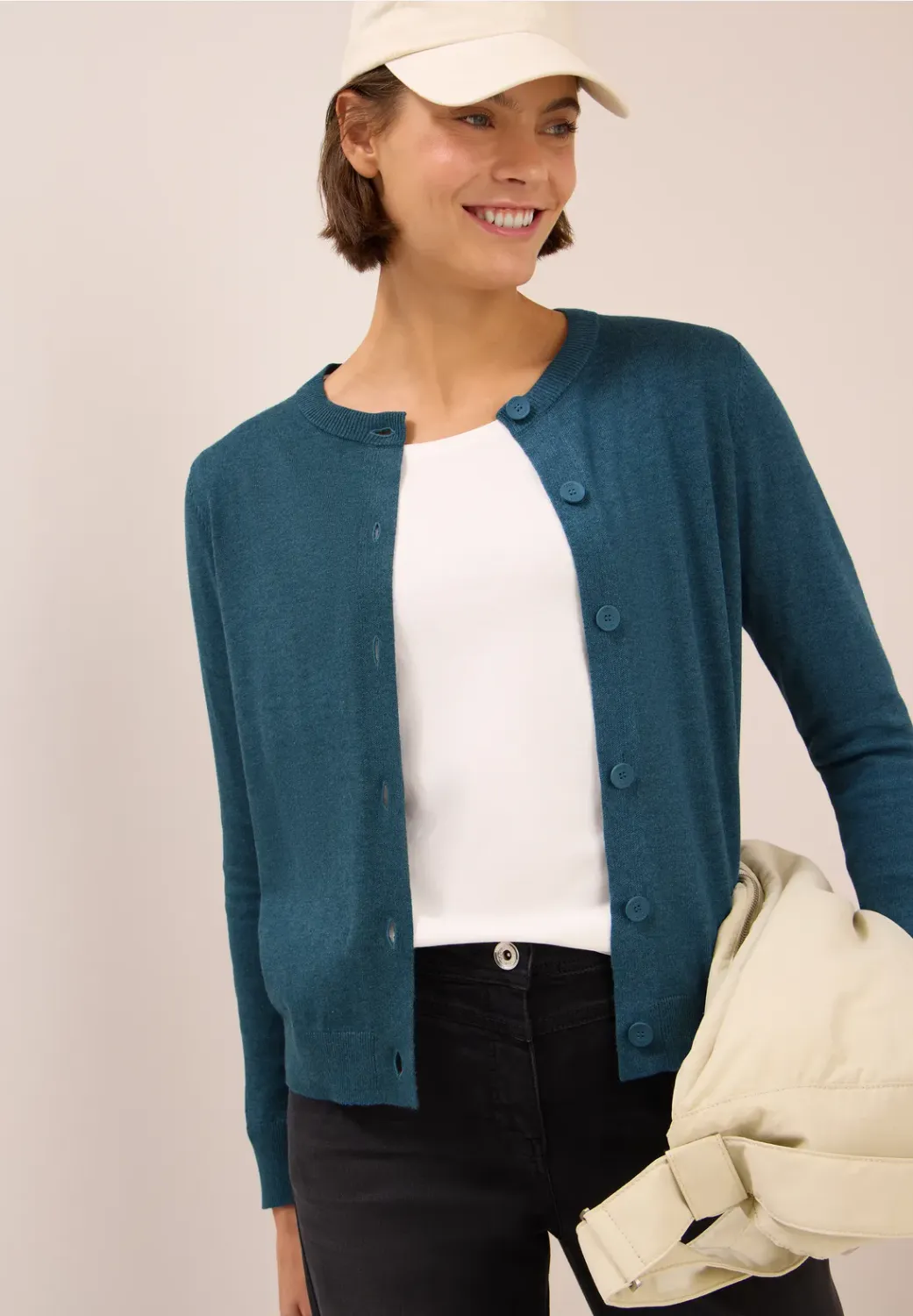 Cecil NOS_Buttoned Cardigan