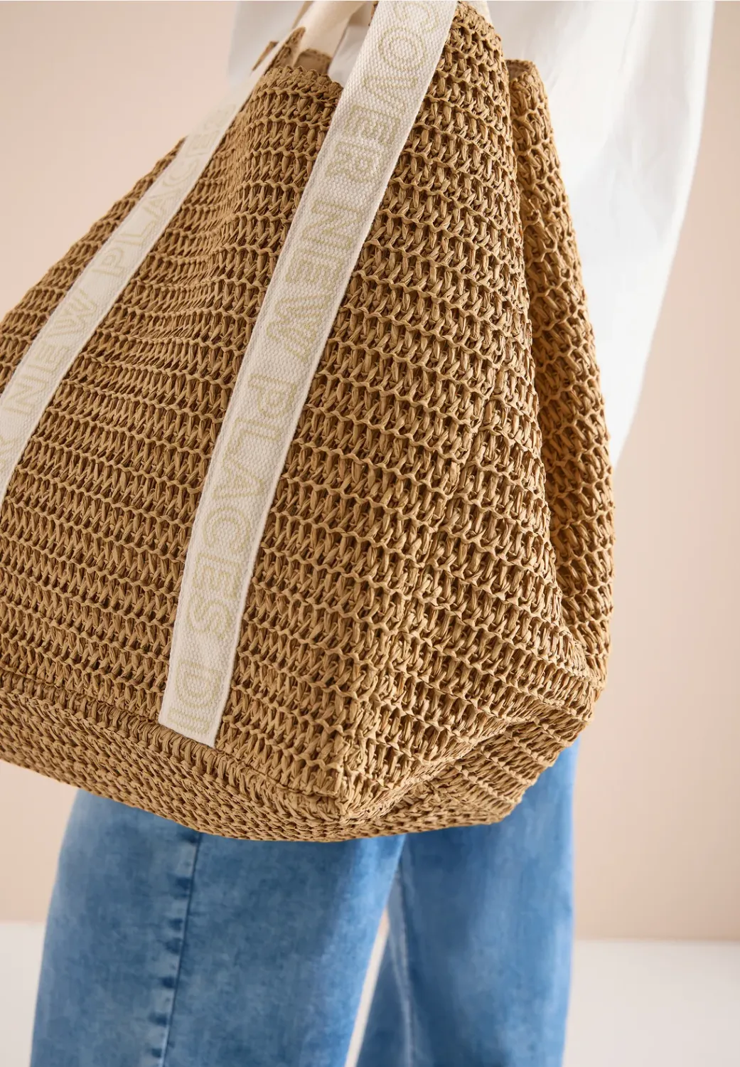 Cecil O_Crochet Beach Bag