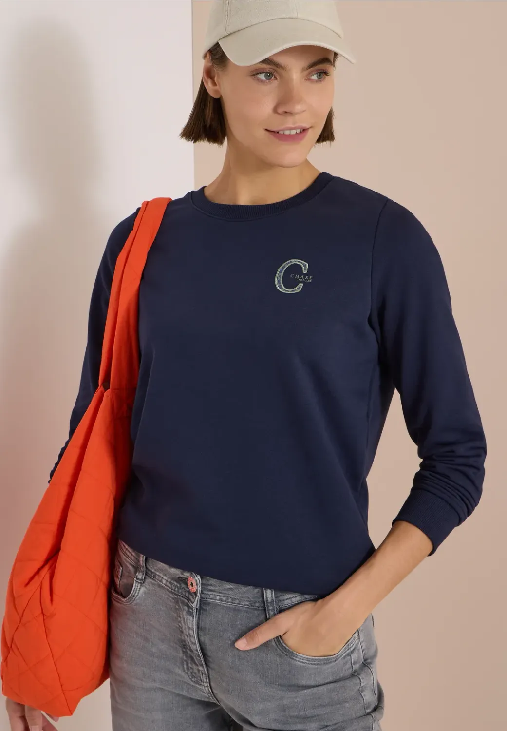 Cecil Solid Sweatshirt w.embroide