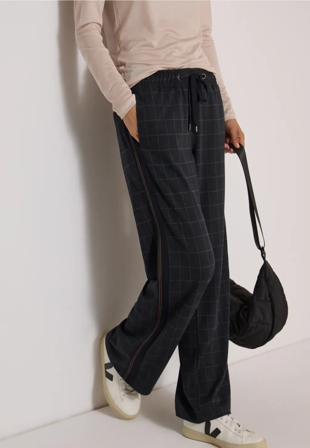 Cecil Style Neele Check Tape Detail