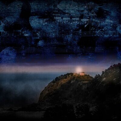 photo of a lighthouse mixed medua artwork made by Françoise Vaal, depicitng a lighthouse spreading its light at night