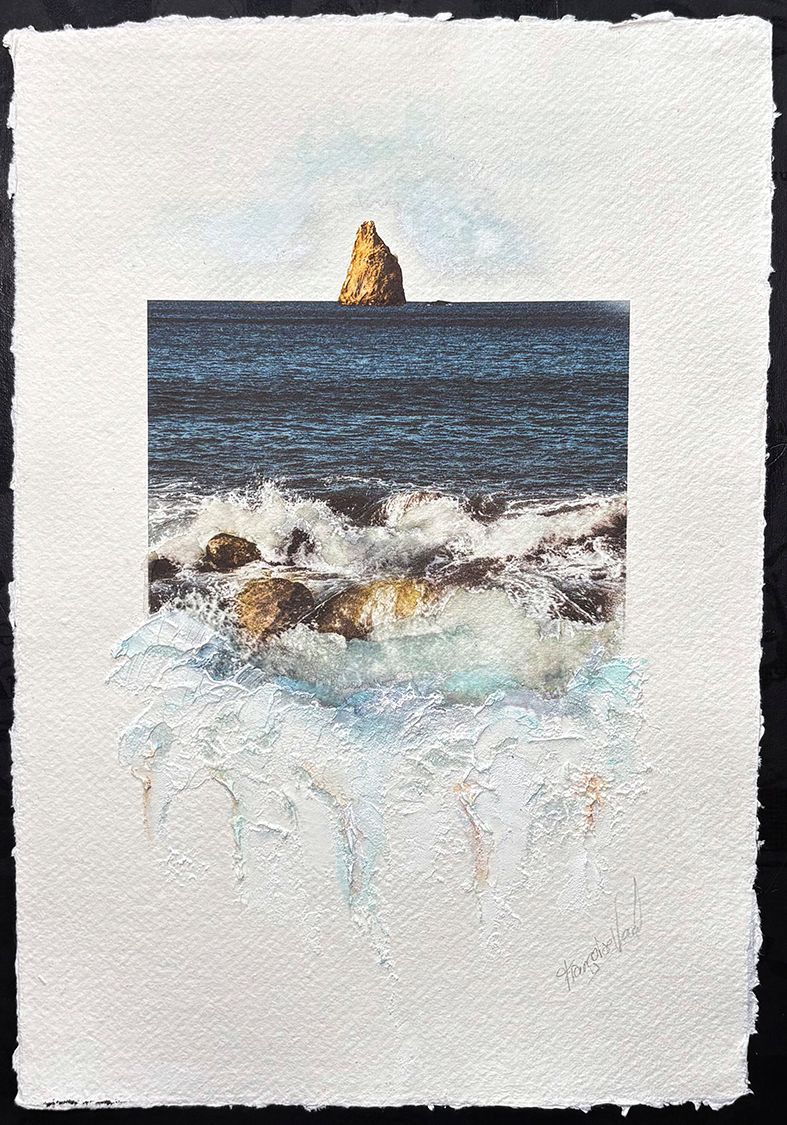 Mixed Media Artwork on Paper – Standing Tall – 20x30 cm Mixed Media Artwork on Paper – Standing Tall – 20x30 cm