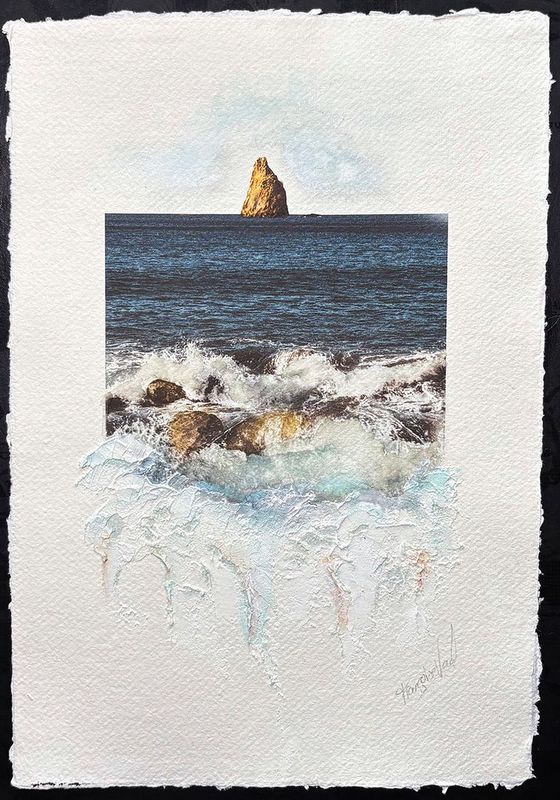 Mixed Media Artwork on Paper – Standing Tall – 20x30 cm Mixed Media Artwork on Paper – Standing Tall – 20x30 cm