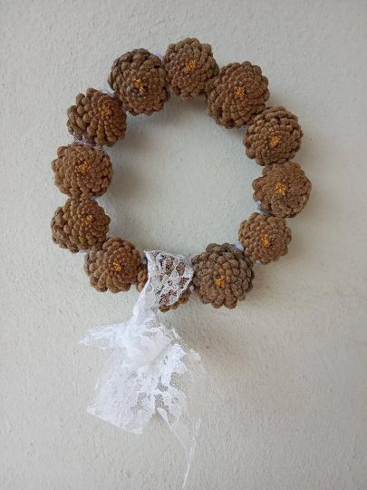 Pine cone wreath
