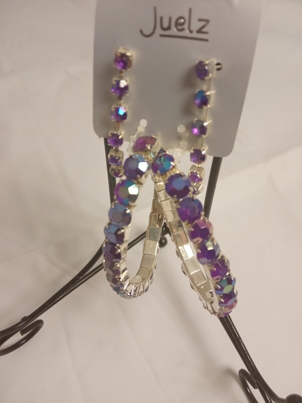 Set bracelet and earrings