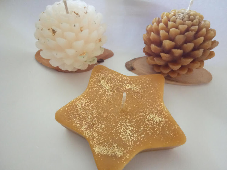 Set of three candles