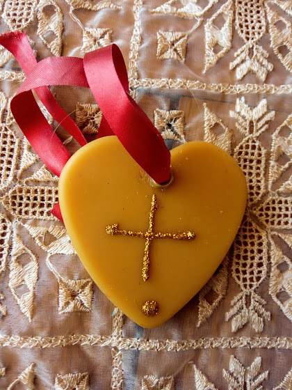Pure beeswax decorative christian sachet