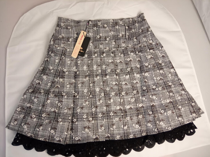 Μini skirt with embroidered velvet flounce at the bottom, length 46cm, size L