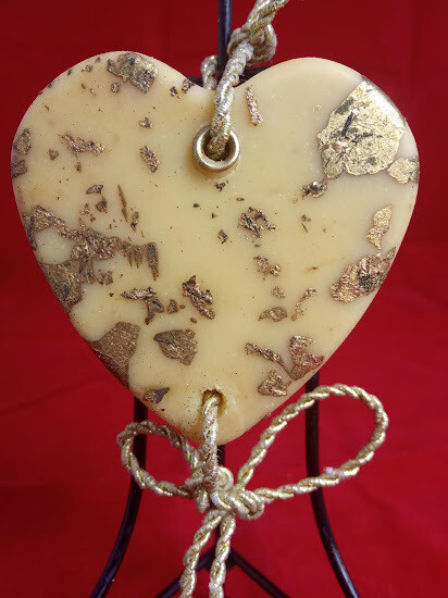 Decorative beeswax tablet, sacket
