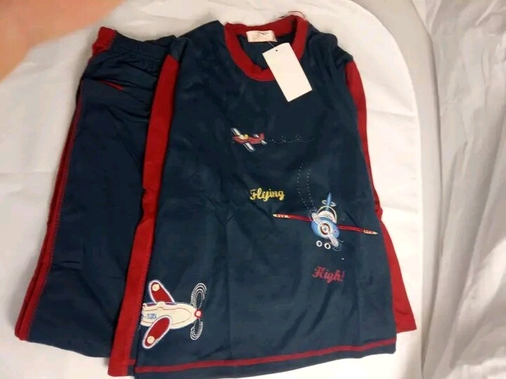 Boy' s pajamas