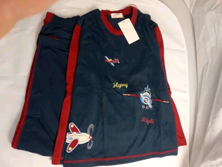 Boy' s pajamas