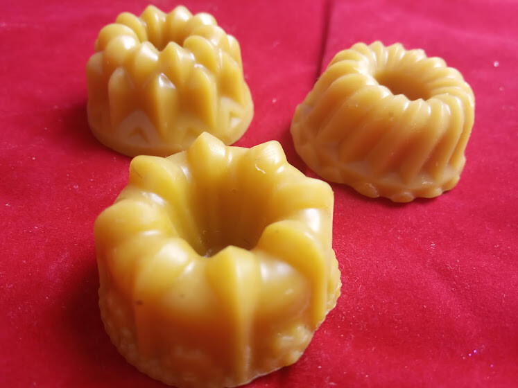 3 pure beewswax melts