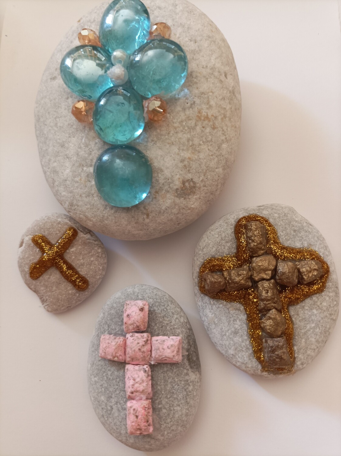 Set of 4 decorative stones