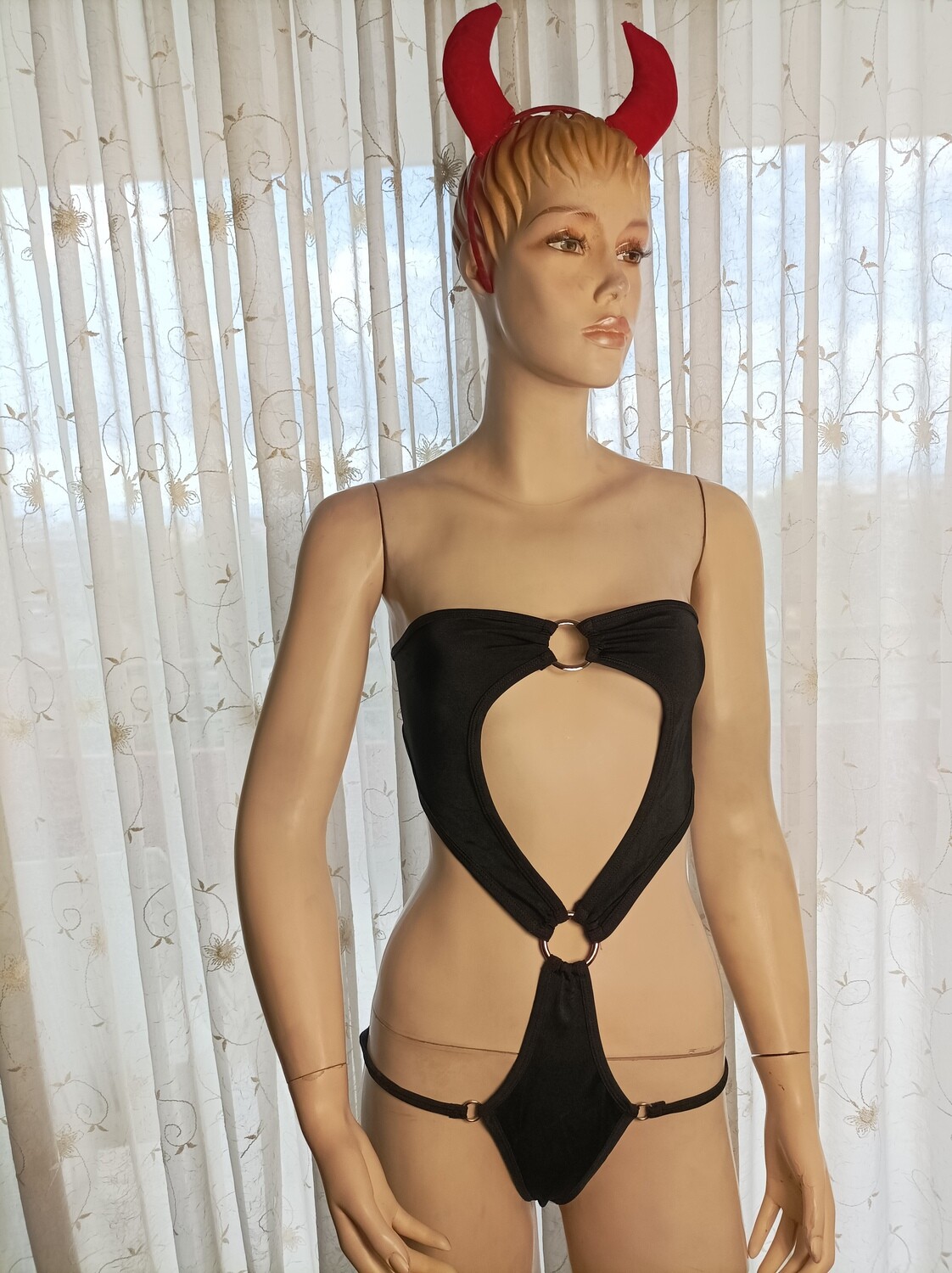 Swimming suit, size small