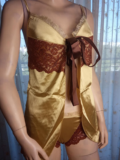 Lingerie set, size small