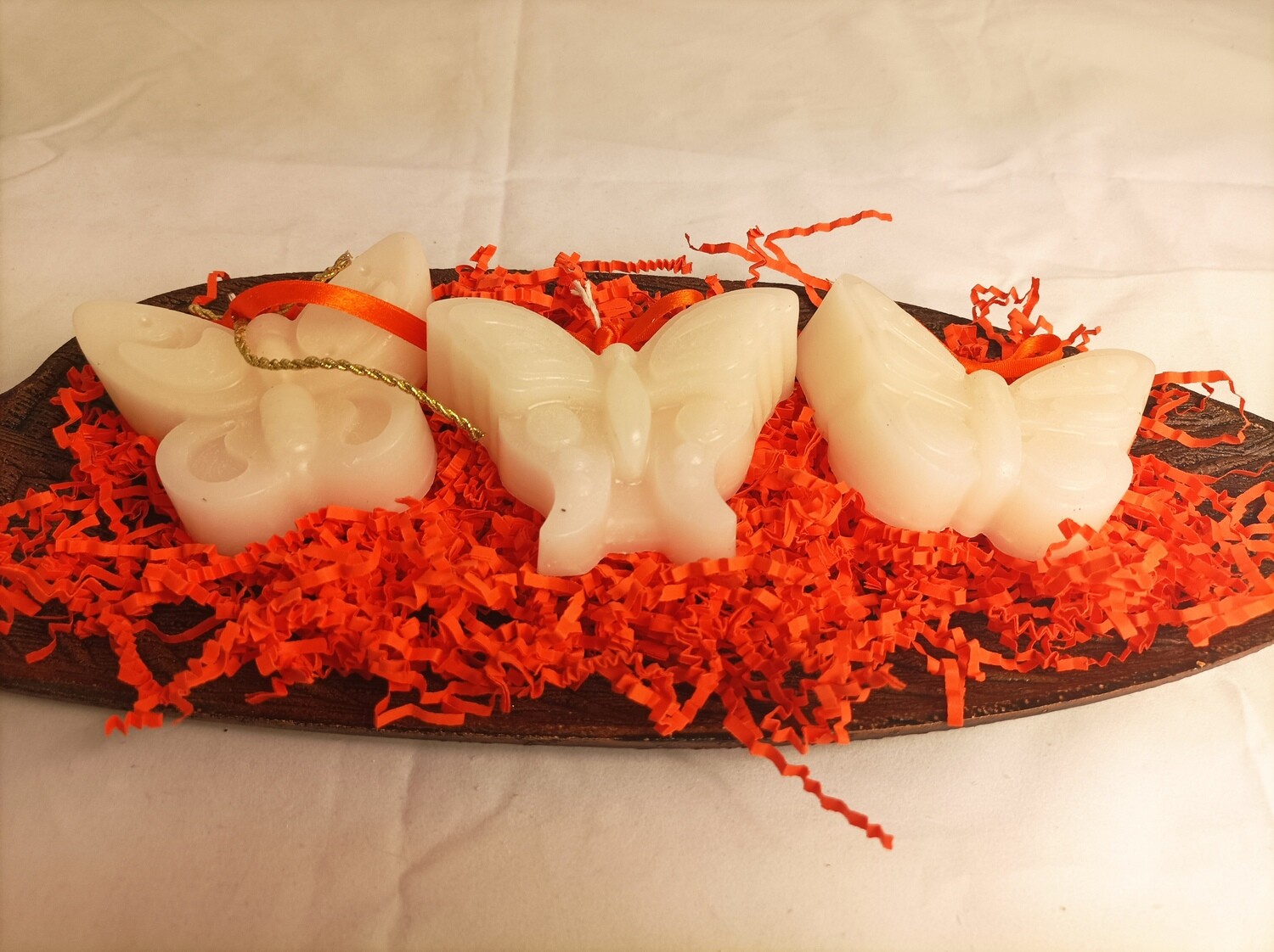 Set of 3 butterfly candles