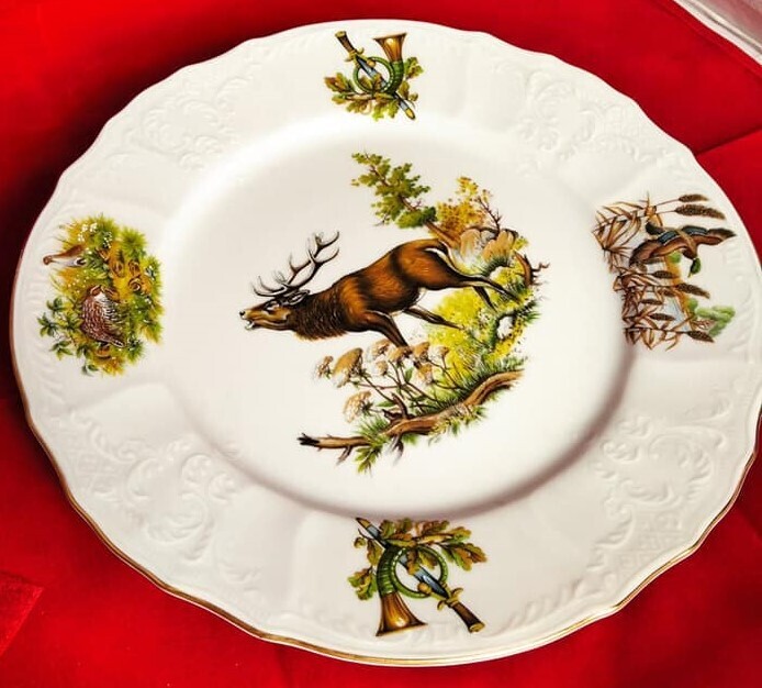 Decorative plater, 25cm diameter, for the wall