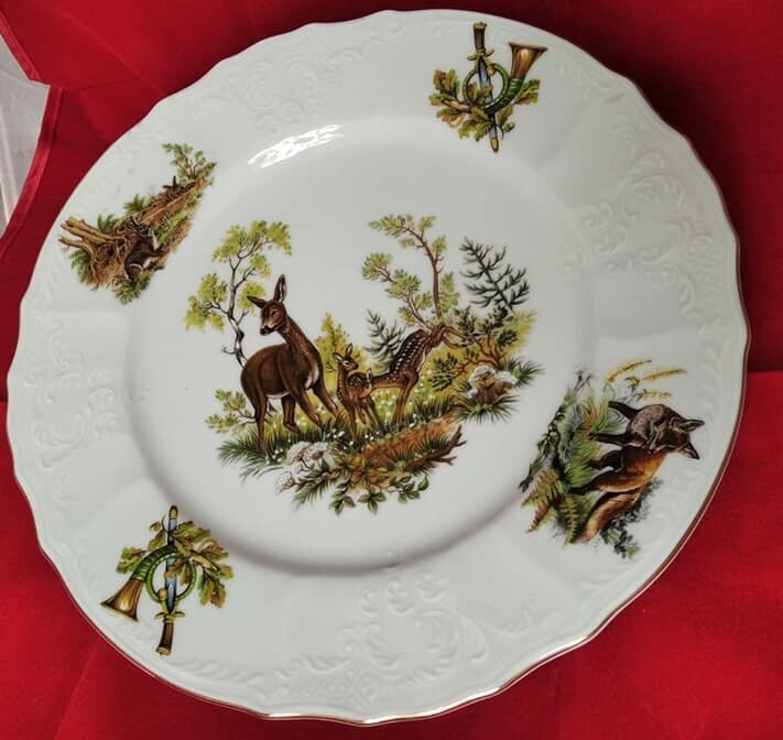 Decorative plater, 25cm diameter, for the wall