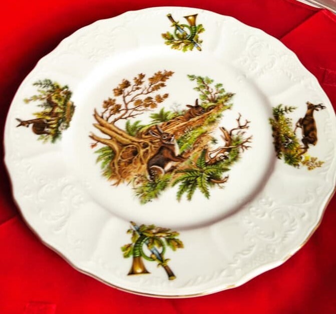 Decorative plater, 25cm diameter, for the wall