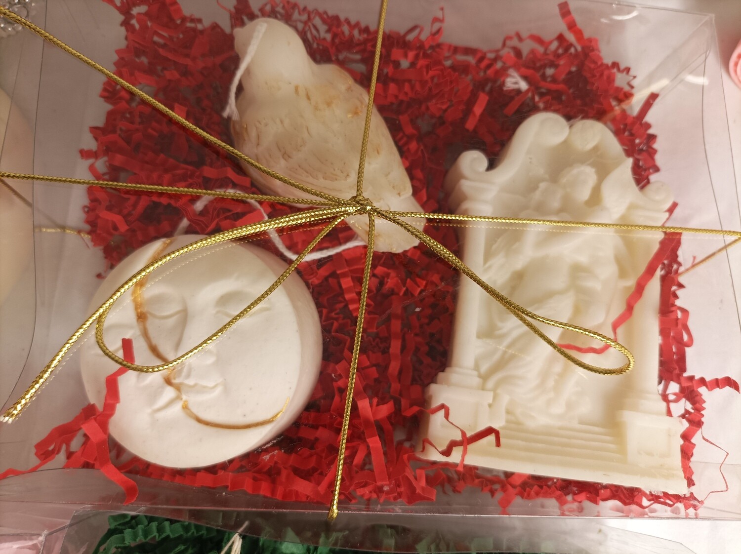 Gift box  of  3 handmade candles