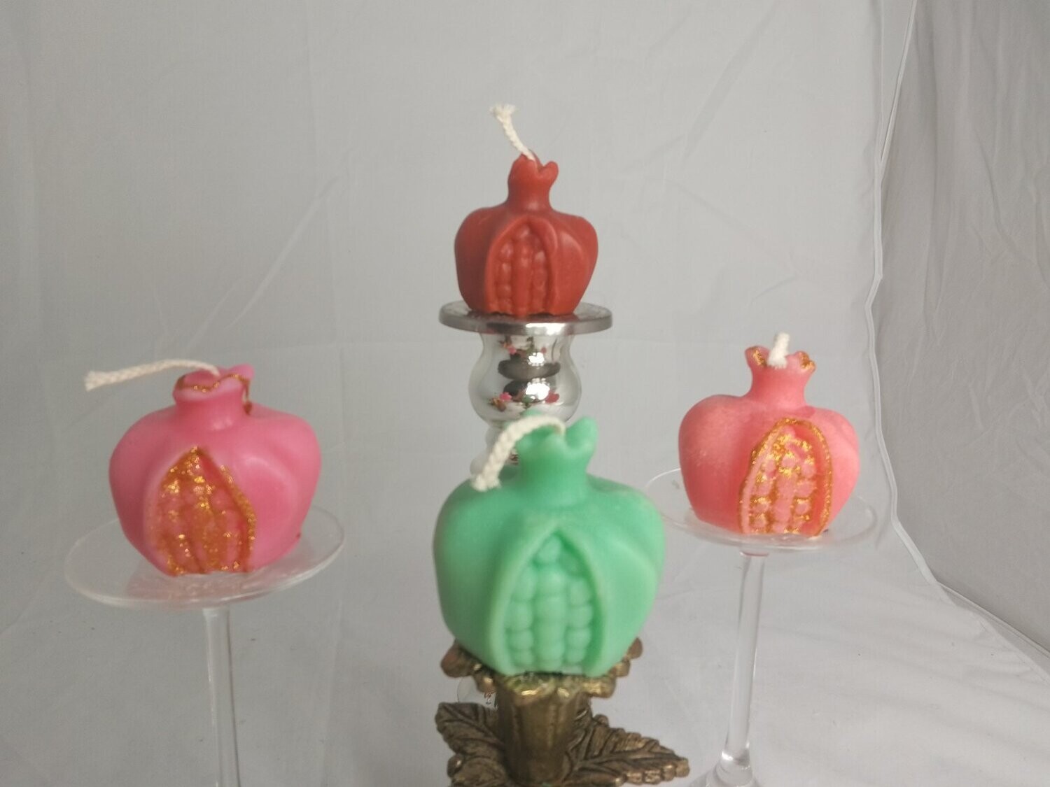 Set of 4 pomegranate candles