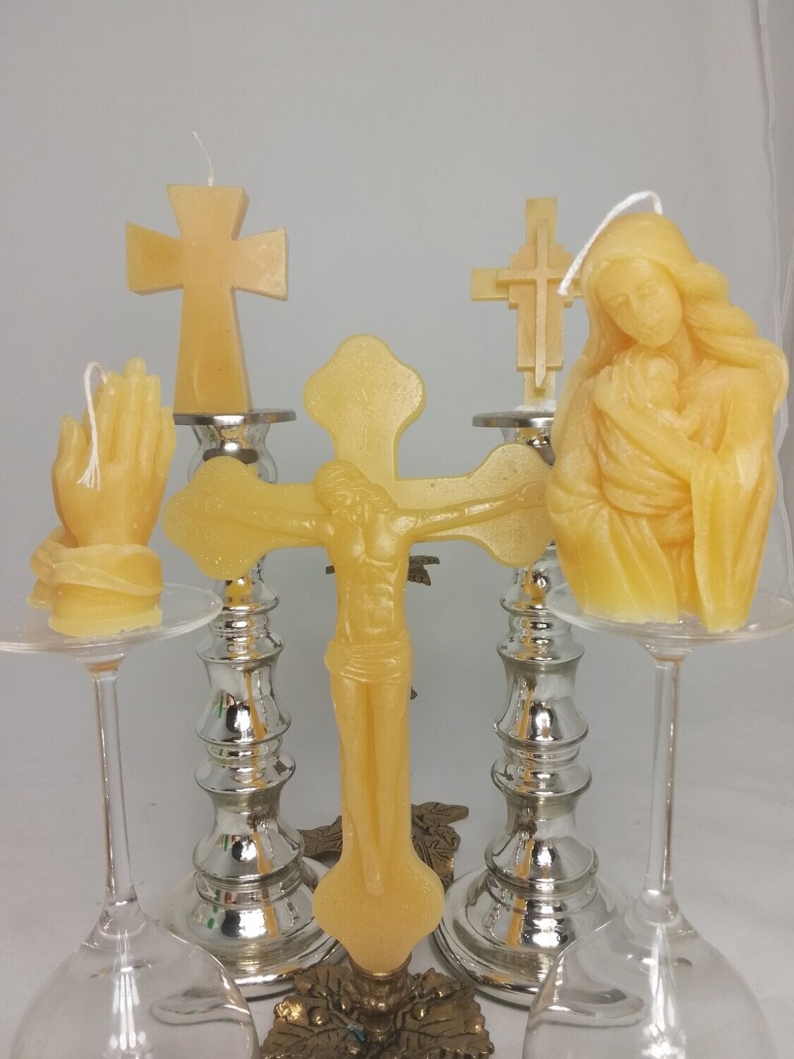 Set of 5 religious candles