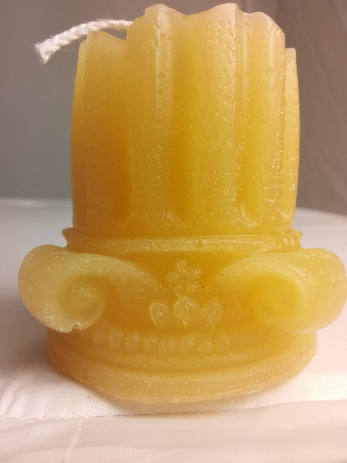 Beeswax handmade candle
